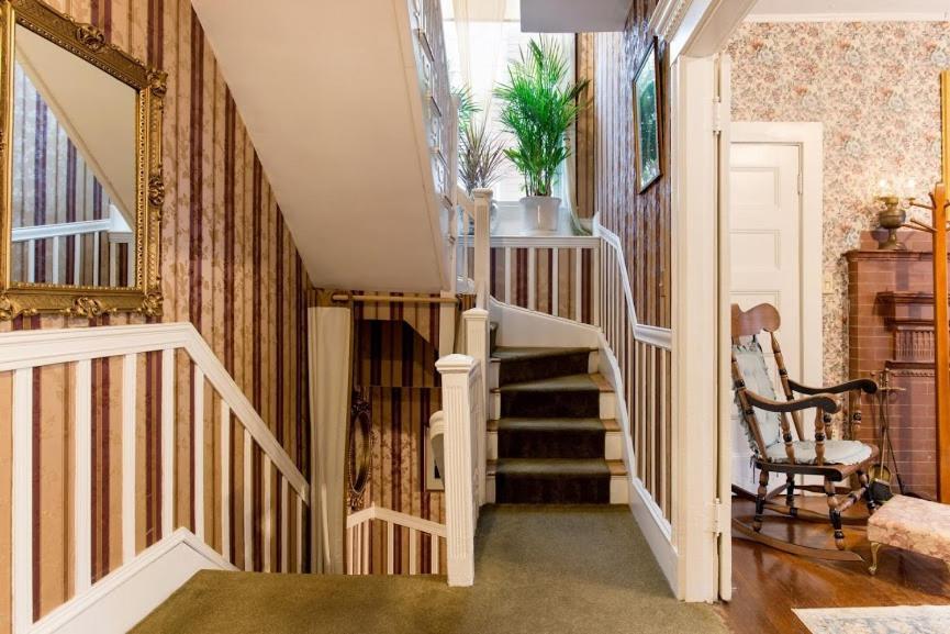 The Coolidge Corner Guest House: A Gasthof 3*